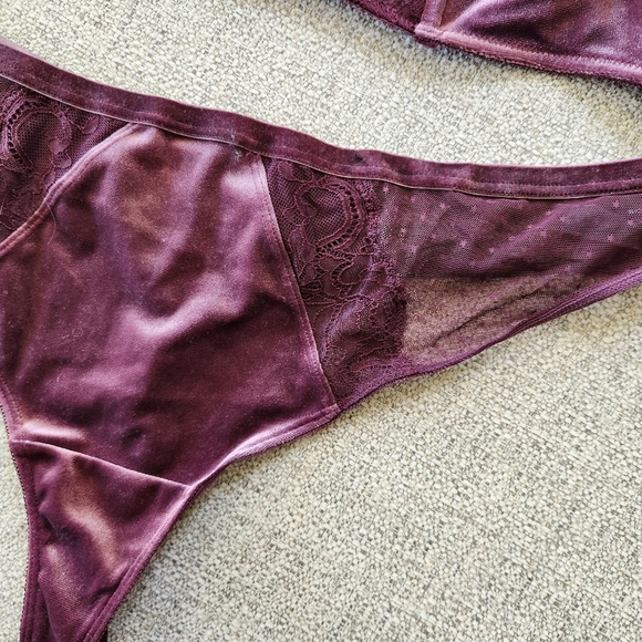 Torrid Velour And Lace Underwire Bra & Thong Panty Set 2X Mauve Wine - Picture 3 of 11